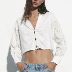Zara White 100% Cotton Eyelet Garden Girl Embroidered Cropped Blouse Size Large.